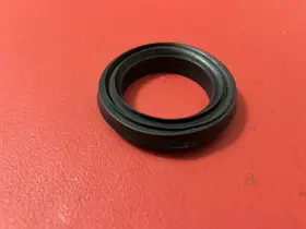 Honda 17251-vm6-000 1985 1986 Fourtrax Trx 125 Oem Air Box Cleaner Inlet Seal