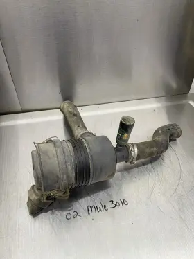 11010-1756 Kawasaki 02 03 04 Mule 4x4 Gas 3010 Air Box