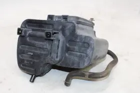13700-19b56 Suzuki 1990 Quadrunner 4wd Lt4wd Oem Airbox Air Intake Filter Box