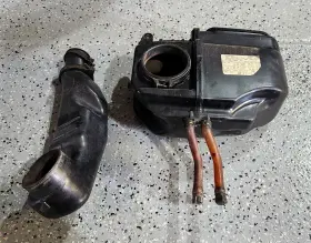 13700-35b01 Suzuki Lt230e Air Intake Box Hose And Filter