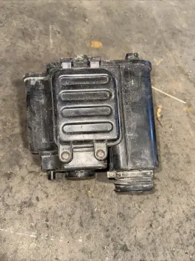 13700-39d30 Suzuki 13700-39d31 King Quad Lt 300 1998 - 2002 Air Box