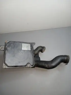 21v-14411-00-00 Yamaha Ytm200 1983-85 Airbox Assembly With Chamber