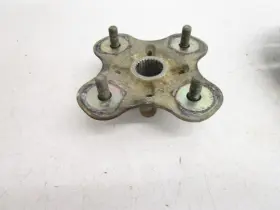 5gh-25111-00-00 Yamaha 00 Yfm 400 Kodiak 2wd Front Wheel Hub 2000-2002